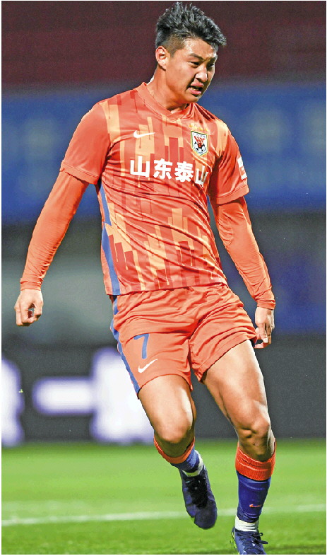 举重超级杯上演强强对话，钱塘霹雳队翻盘嵩山天虎队，战术调整见效；高压逼抢成功的简单介绍