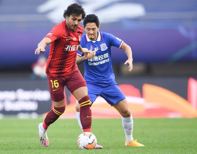 包含印第安纳步行者训练开放日，赛后单刀错失引欢呼，亚冠在即，资深球员宣示担当的词条